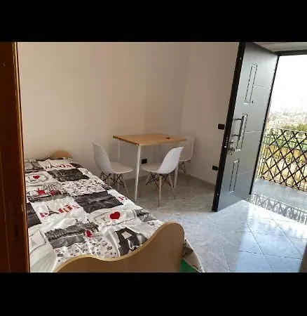 فندق مبيت وإفطار Camera Dell' Arco Romano يوتْسْوولْ